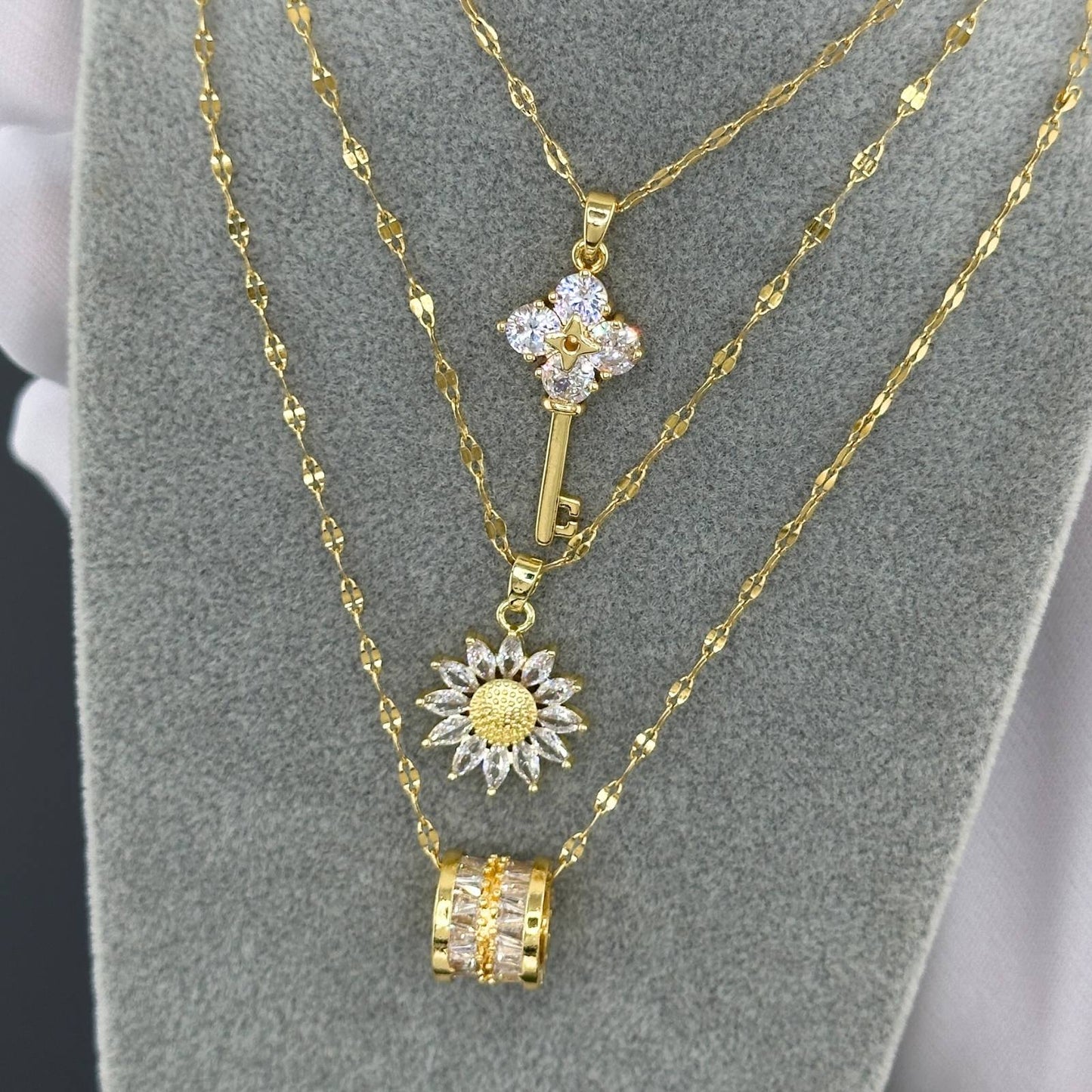 Celeste Charm - Necklace